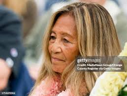 498 photos et images haute résolution de Dana Ortiz