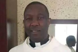 Testimony of conversion is force behind Nigerian priest's book promoting  rosary devotion