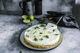 Leichte Hugo Torte Ohne Backen Rezept Fur Den Thermomix Rezept Rezepte Torte Ohne Backen Thermomix Rezepte