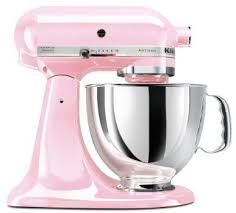 Since A Pink Refrigerator And Oven Is Totally Impractical Maybe I Ll Trade My Black Mixer For This Bea Batedeira Kitchenaid Cozinha Rosa Misturador De Cozinha