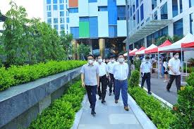 Hà nội thành lập đoàn giám sát việc hỗ trợ các đối tượng khó khăn do đại dịch thư ký toà soạn: Pho Thá»§ TÆ°á»›ng VÅ© Ä'á»©c Ä'am Kiá»ƒm Tra Phong Chá»'ng Dá»‹ch Covid 19 Táº¡i Ha Ná»™i Tá»•ng Lien Ä'oan Lao Ä'á»™ng Viá»‡t Nam