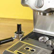 There can be no doubt that its design is a success. Crew Comparison Delonghi Dedica Vs Breville Duo Temp Pro Make Coffee You Love