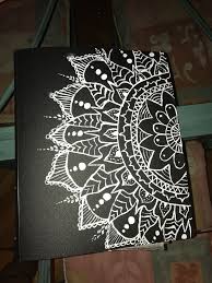 Descarga gratis vectores de marcos en cuaderno. Decoracion De Carpeta Mandala Dibujos Para Carpetas Diseno De Carpeta Decoraciones Para Carpetas