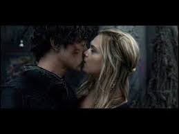 bellamy clarke tell me you love me the 100 show bellamy the 100 the 100 characters