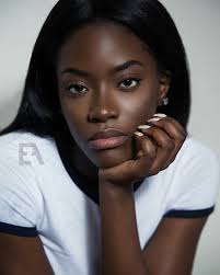 The new asian makeup fad is to look as delicate as porcelain dolls. Divas And Makeup On Twitter Dark Skin Beauty Dark Skin Women Beautiful Dark Skin