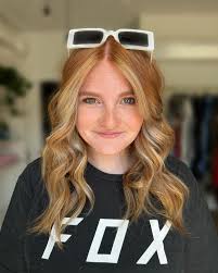 𝖠𝗆𝖺𝗇𝖽𝖺 𝖧𝖾𝗅𝗍𝗈𝗇 ✌︎ NWO STYLIST (@beauti.by.mandi) • Instagram  photos and videos