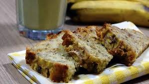 1/2 kg tepung terigu 1/4 margarin 2 btr kuning telur 1 sdm fermipan ( + air 1/2 gelas ) dikira beri air nya ya bunda 1 sdm. Cara Membuat Bolu Pisang Kukus Tanpa Mixer Lembut Dan Anti Gagal Lifestyle Liputan6 Com
