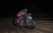 New Ducati Streetfighter V4 - Push forward