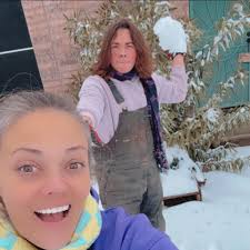 Why won't my spider eat mealworms?