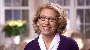 Michigan Dems push for Terri Lynn Land to cancel fund-raiser with Chris  Christie