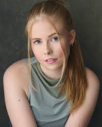 Don't wait for people to do things for you. If you want it, make it happen  ✨ . Photo by @jamiemooreheadmusic