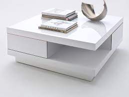 Ein couchtisch in weiß und hochglanz in quadratischer form kann sich elegant in ihrem wohnzimmer machen. Couchtisch Abby In Weiss Hochglanz Gunstigeinrichten