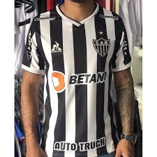 A camiseta com escudo retrô havia sido lançada em 25 de novembro. Camisa Do Galo Em Promocao Na Shopee Brasil 2021