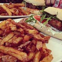 Filtrez et faites votre recherche parmi les glaces. Burger A La Une Saint Pierre Burger Joint In Arnaud Bernard