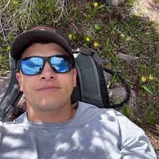 What pound line is everyone using to catch musky? I'm wanting to go out for  some but don't know what poundage to use so I don't get bit off if I hook