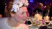 Kochklops mit sättigungsbeilage enie van de meiklokjes. So Sieht Enie Van De Meiklokjes Bei Ihrer Hochzeit Aus Youtube