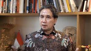 Page resmi yang dikelola oleh teman dan kolega hilmar farid. Ht9kbjs6kdzwvm