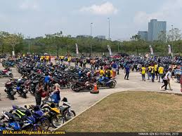 Kali ni nak bercerita tentang sesuatu yang bersarang dalam kepala sekarang ni. Yamaha Y15zr V2 Doxou And Yamaha Nvx Doxou Launched Record 11 836 Yamaha Bikes At Yamaha Gen Blu Festival 2019 Bikesrepublic