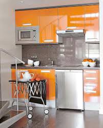 Cocina Color Naranja Y Blanco Cocinas De Casas Pequenas Decoracion De Cocina Moderna Cocinas Coloridas