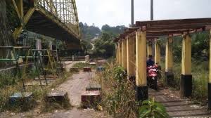 Jika anda melihat sesuatu yang salah, hubungi kami di →kontak dan kami akan memperbaikinya. Taman Bawah Jembatan Kuning Tebing Tinggi Semeraut Dan Kotor Kepala Dlhd Itu Bukan Gawe Kami Sriwijaya Post