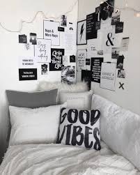 Want To Know The Secret To A Next Level Gallery Wall White Room Decor Cute Dorm Rooms Dorm Room Decor