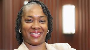 Shayla Lee's Instagram, Twitter & Facebook