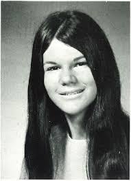 Loretta Lauer's Instagram, Twitter & Facebook