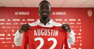 Whether it's the very latest transfer news from old trafford, quotes from an ole gunnar solskjaer press conference, match previews and reports, or news about united's. Disorganised Man Utd Failed In Late Move For New Leeds Striker Football365