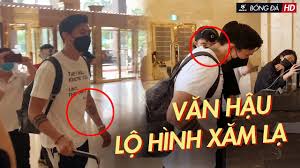 Đoàn văn hậu on facebookissa. VÄƒn Háº­u Lá»™ Hinh XÄƒm Láº¡ Cá»±c Cháº¥t Trong Ngay Há»™i Quan Ä'tqg Viá»‡t Nam Youtube