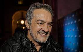 He was born on october 28, 1958 and his birthplace is lisbon. Bgovsr6sc Afxm