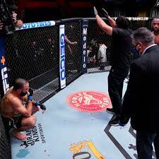 Neither leon edwards nor belal muhammad walked away from their ufc fight night 187 main event a winner. Ufc Vegas 21 In Tweets Fighters React To Belal Muhammad Eye Poke No Decision Vs Leon Edwards Mma Fighting