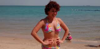 תוצאת תמונה עבור عربيات بالمايوه