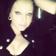 Tiff Lynn's Instagram, Twitter & Facebook