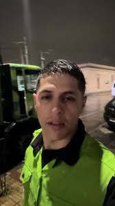 Para vos morocha 🤪🫀 Viernes recolectando🚛🏃🏻 #recoleccion  #recolecciondebasura #indirectas #humor #paratii #piropos #lluvia