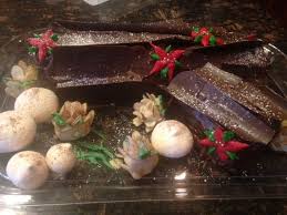 Gluten Free Buche De Noel Christmas Yule Log Vanilla Genoise Cake Chocolate Buttercream Dark Whipped Cream Cakes Christmas Yule Log Meringue Mushrooms