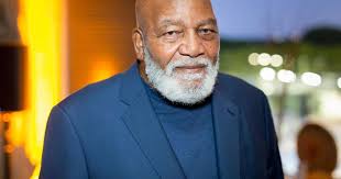 Jim Brown, legendary NFL running back who left the game to become an  activist and actor, has died at age 87