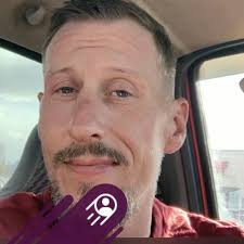 What job opportunities are available in Deer Park for someone with  experience in welding, glazing, and construction?