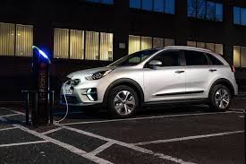 Kia Niro Hybrid and PHEV Full VIDEO Review and Drive