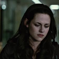 Lacey Cullen's Instagram, Twitter & Facebook