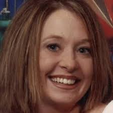 Jennifer Roundy's Instagram, Twitter & Facebook