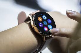 The samsung galaxy watch series is a line of smartwatches designed and produced by samsung electronics. Get A Free Samsung Galaxy Watch Active With S10 Smartphone Deals