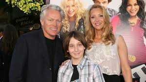 The stars of 'friends' reunite on screen 01:40. See Lisa Kudrow S Son Julian All Grown Up At 23 Best Life