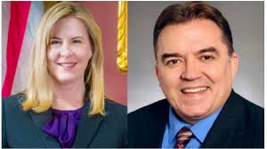 Proud of my former staffer, Ed Shelleby, for calling out Sen Mike Lee's  despicable tweets about the assassination of Melissa and Mark Hortman. This  is beneath his office and Lee should apologize.