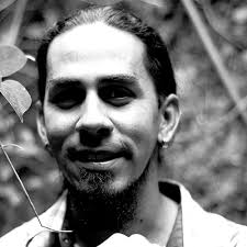 El estanque salvadoreño del mejor poeta chileno