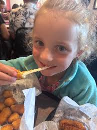 Get it while it's hot!🤣 These chevron hotdogs did the trick for lunch  today! 3 bites and it was gone 😅