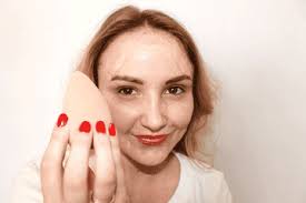 17 Tips You Need To Know If You Wear Foundation