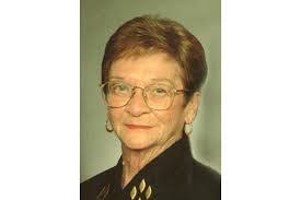 Emma Foote's Instagram, Twitter & Facebook