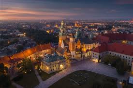 The wawel royal castle and the wawel hill constitute the most historically and culturally important site in poland. Wawel Royal Castle Krakow Google Map S Golden Pin