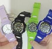 Amazon.com: DTKID 7 Colorful Light Children's Watch Boys ...