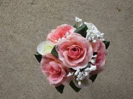 Get creative with these 26 dollar store crafts to make something. Dollar Store Bouquets Anyone Do This